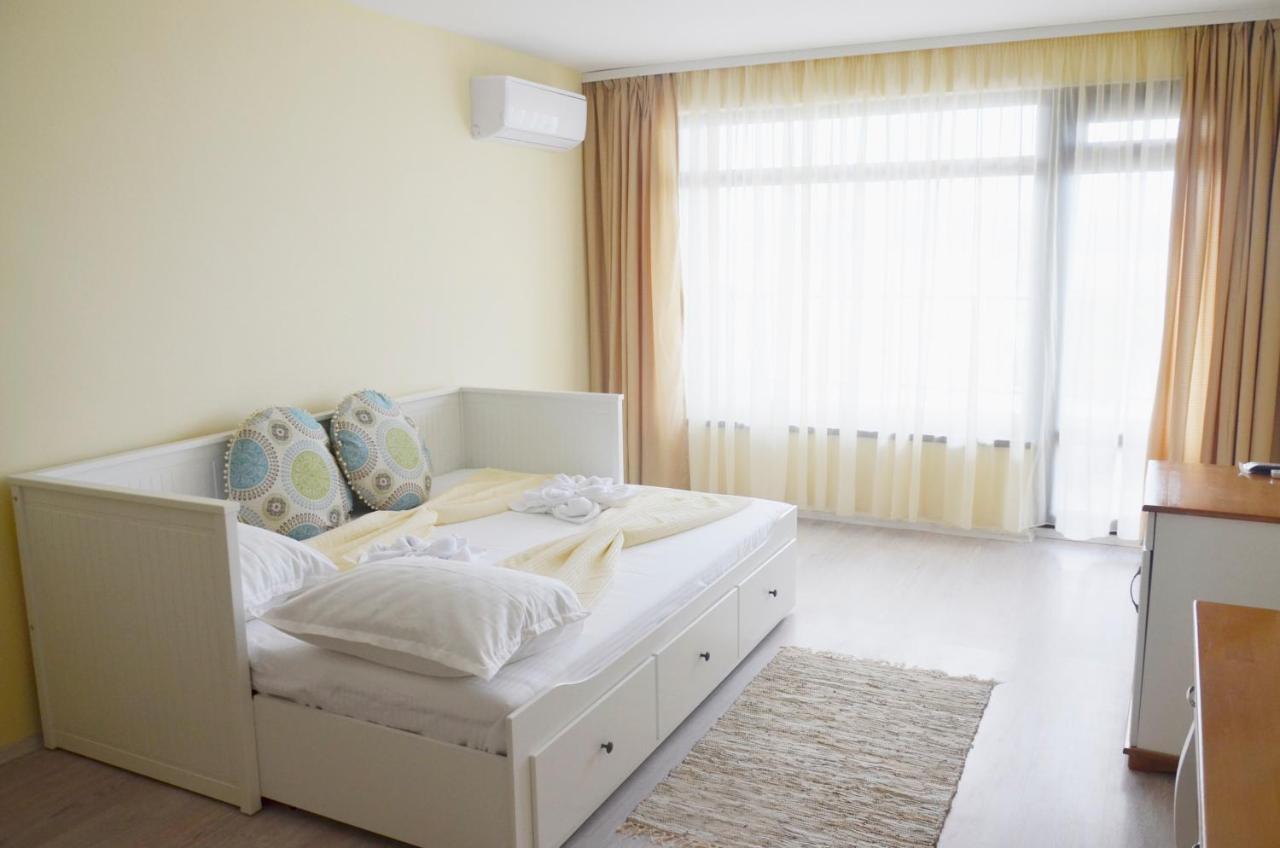 Ashram Hotel Πριμόρσκο Εξωτερικό φωτογραφία