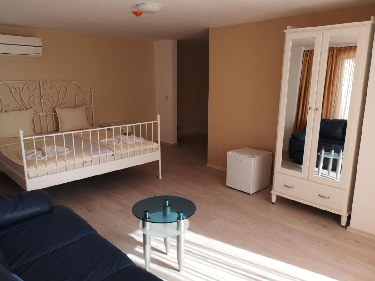 Ashram Hotel Πριμόρσκο Εξωτερικό φωτογραφία