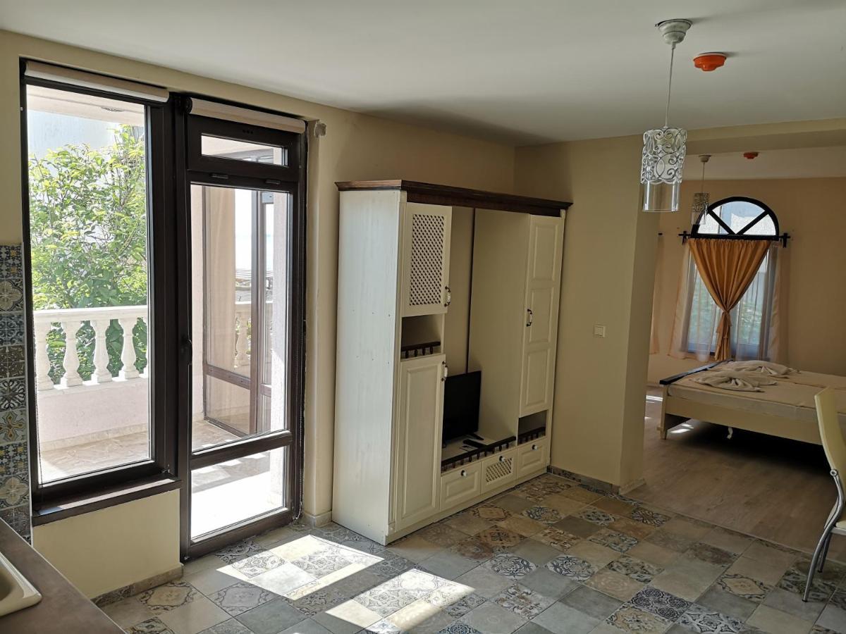 Ashram Hotel Πριμόρσκο Εξωτερικό φωτογραφία